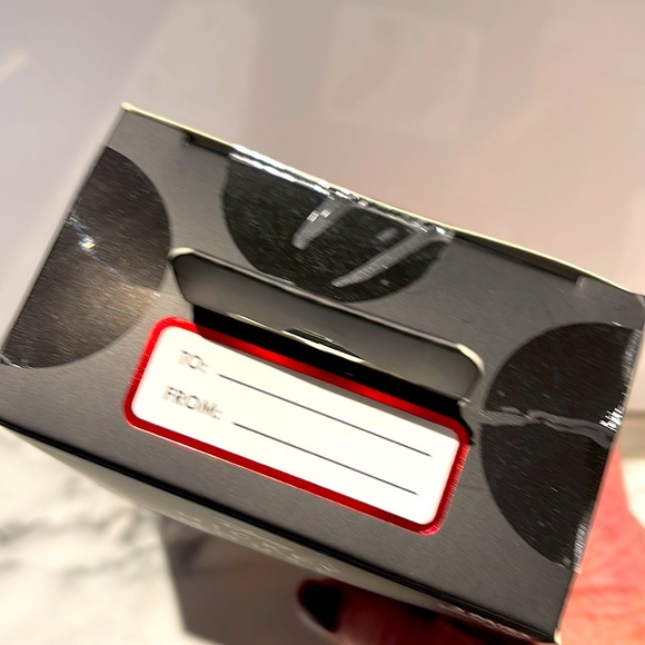 ❤️🖤NIB/Disney’s Mickey Mouse 3 pairs of crew socks in gift box. Size 4-10 - Picture 6 of 7